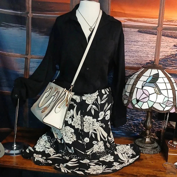 KARL LAGERFELD FLORAL EMBROIDERY TIERED SKIRT SIZE 6 - Picture 1 of 8